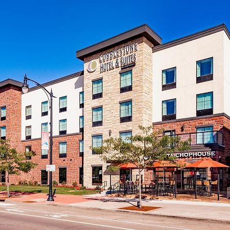 Cobblestone Hotel & Suites Съпириър Екстериор снимка