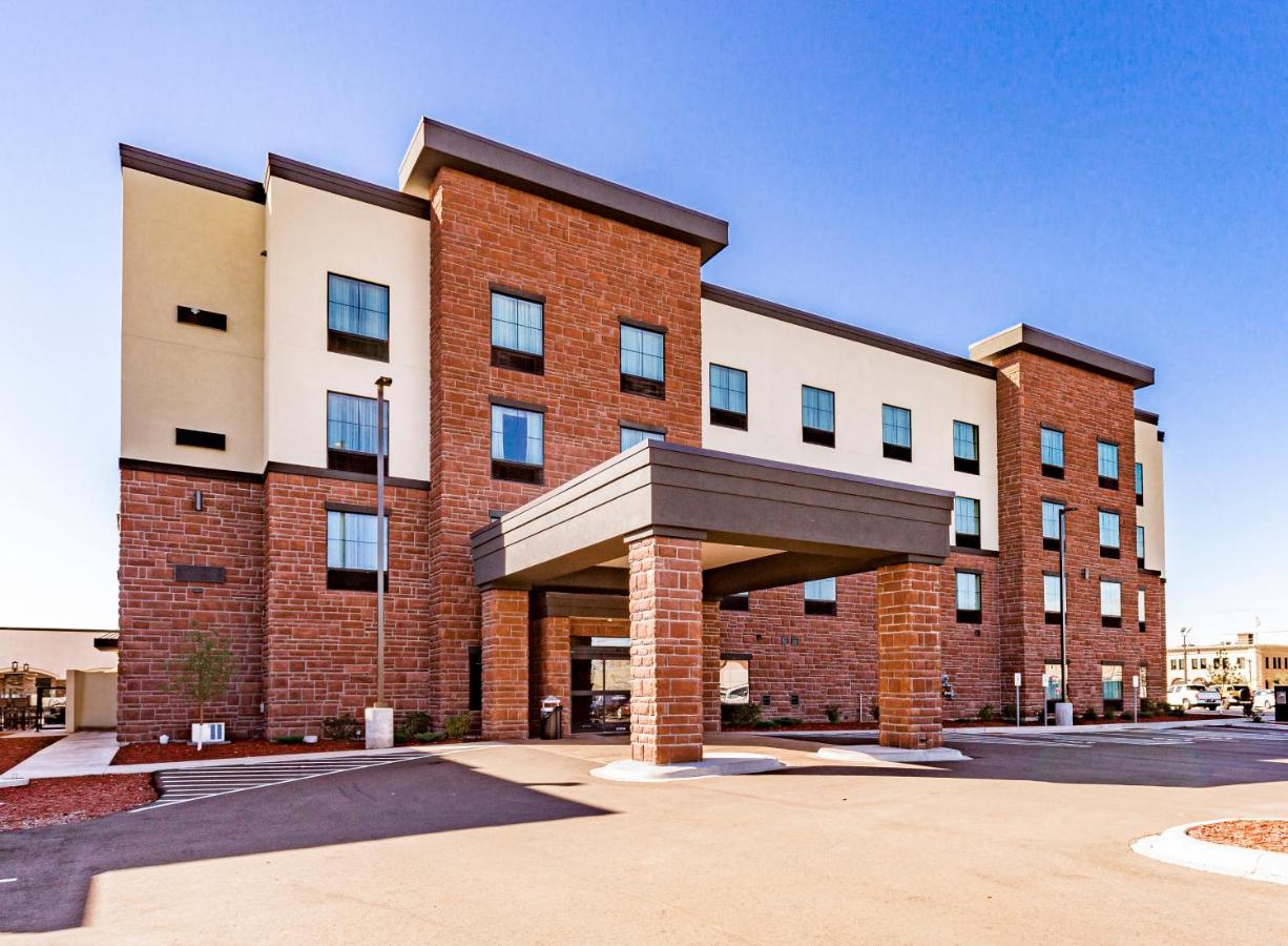 Cobblestone Hotel & Suites Съпириър Екстериор снимка