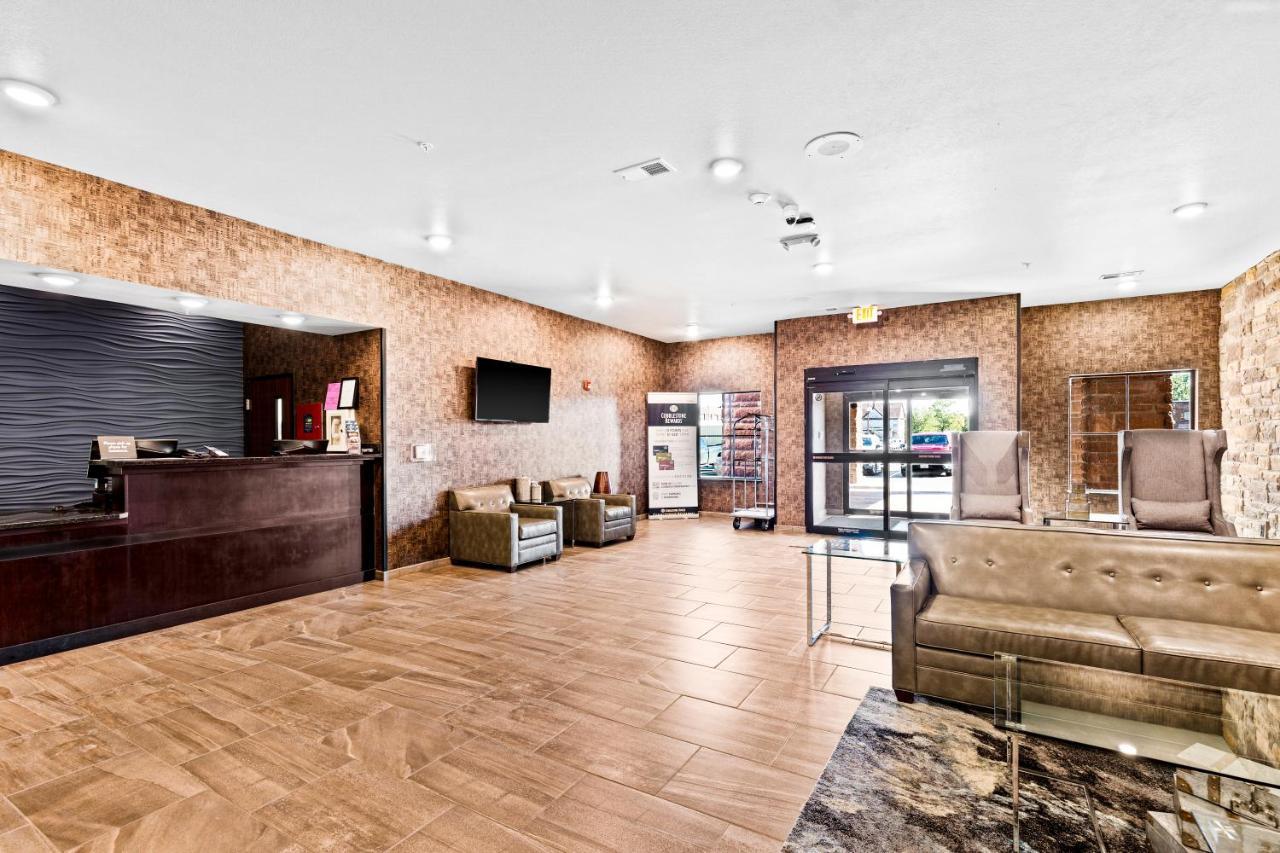 Cobblestone Hotel & Suites Съпириър Екстериор снимка