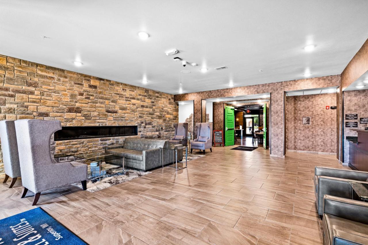 Cobblestone Hotel & Suites Съпириър Екстериор снимка