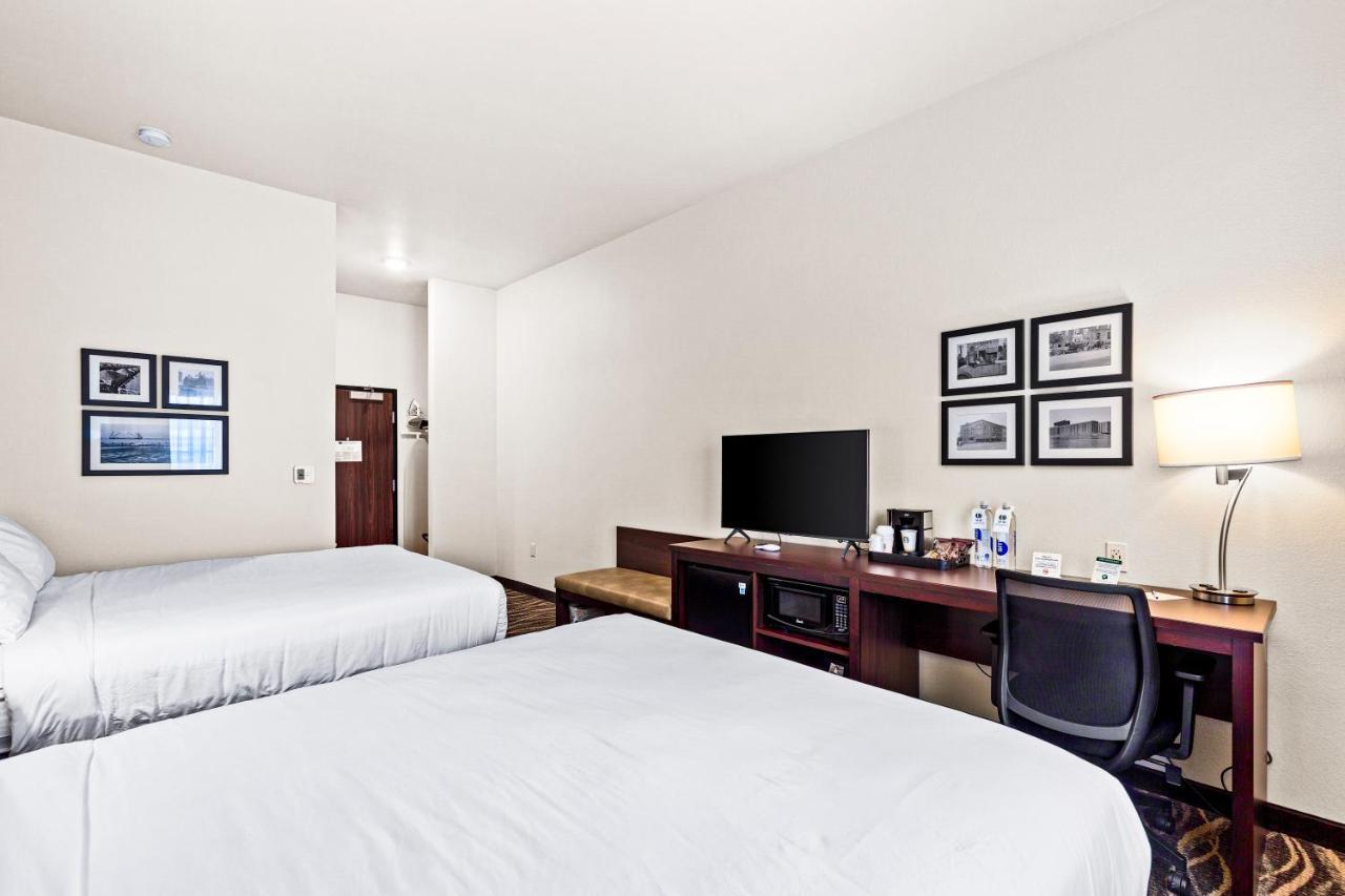 Cobblestone Hotel & Suites Съпириър Екстериор снимка