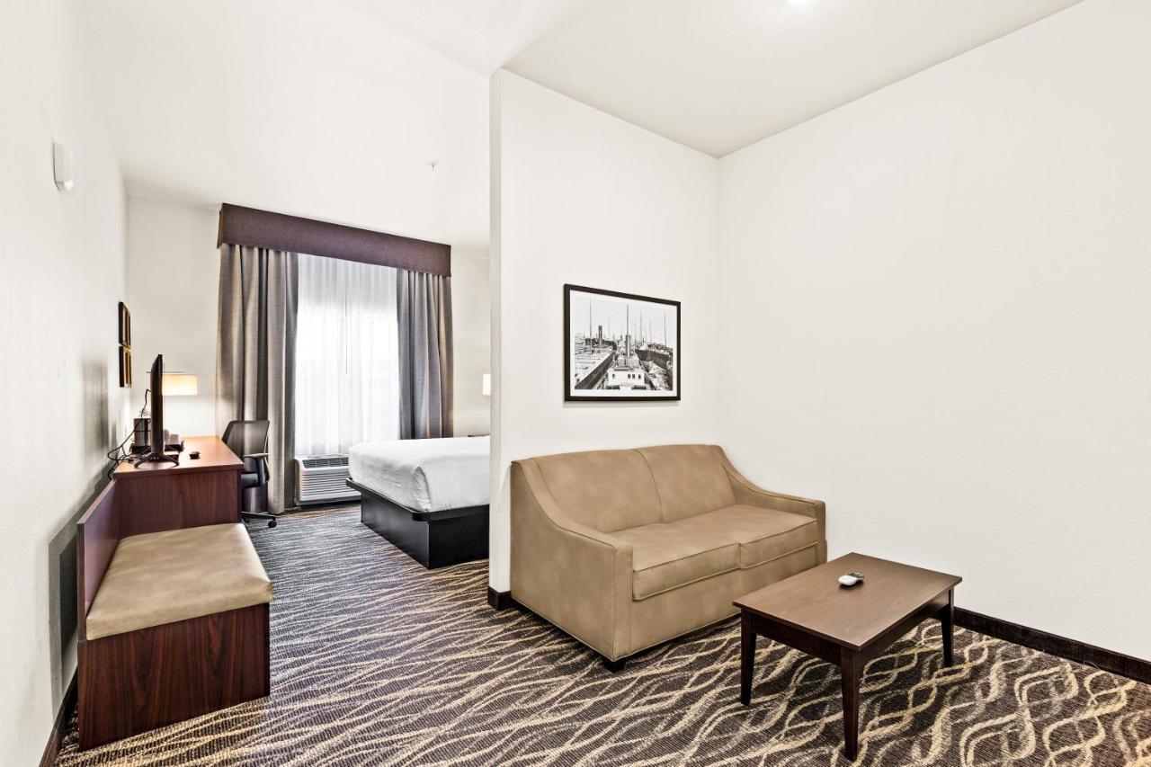 Cobblestone Hotel & Suites Съпириър Екстериор снимка